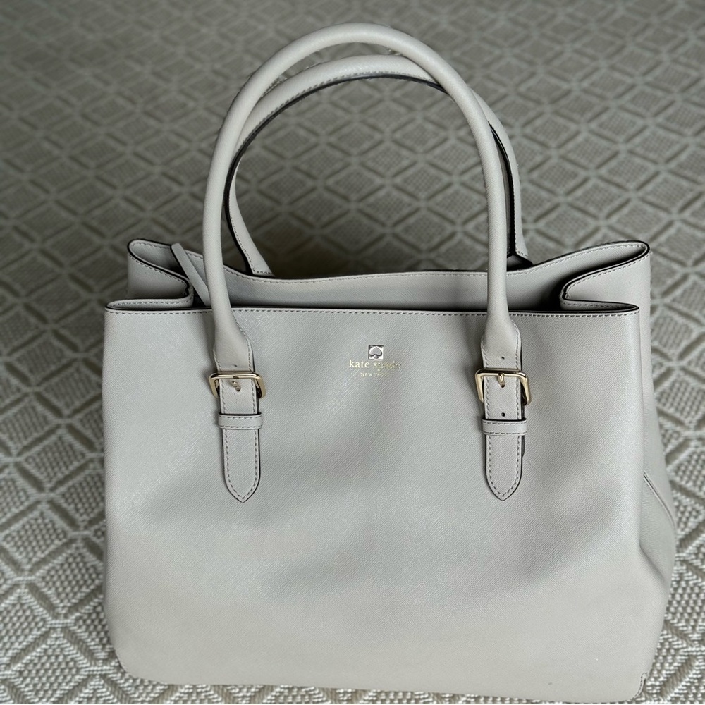 Kate Spade New York Airel Cove Street Saffiano Leather Beige Tote Bag